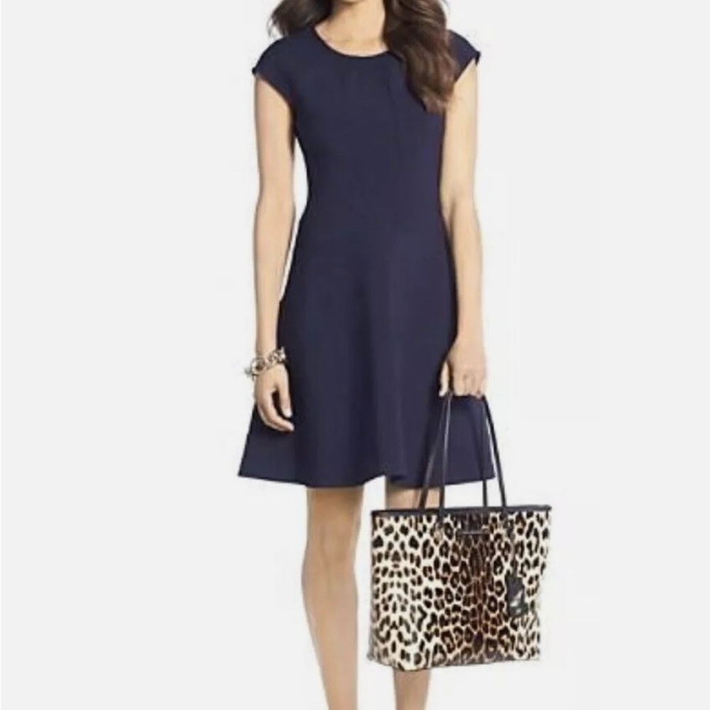 Diane von Furstenberg Navy Rebecca Fit & Flare Dress | Short Sleeve | Size 4